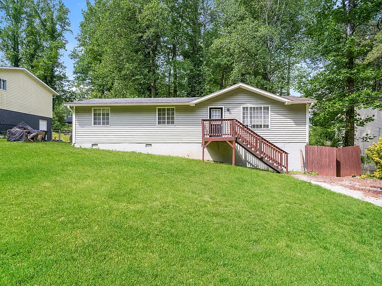 4275 Bradley Dr — Photo 1