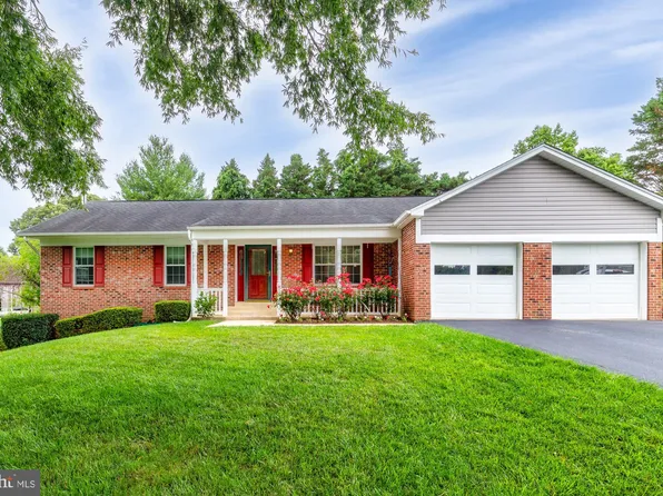 925 Decesaris Dr, Lothian, MD 20711