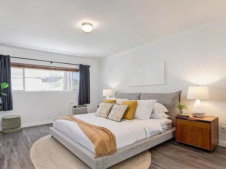 1200 N Flores St #29 — Photo 14