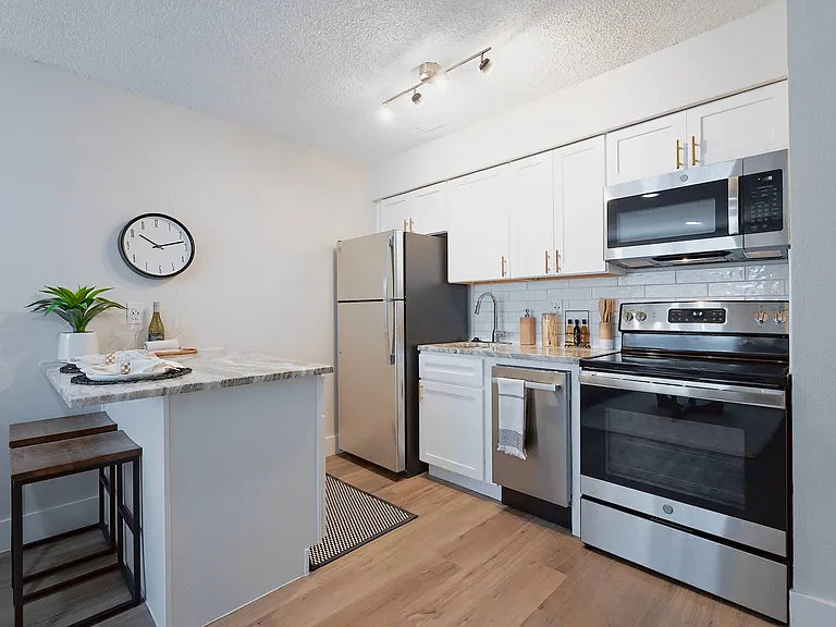 TRELLIS Canyon Creek Apartments — Photo 35