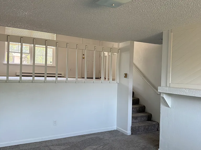 1432 Edgewood Ct — Photo 14