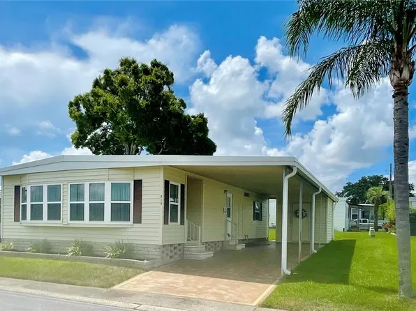 215 Red Maple Dr, Palm Harbor, FL 34684