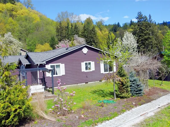 45519 Main Street, Concrete, WA 98237