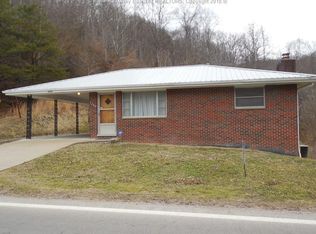 5289 Elk River Rd N, Elkview, WV 25071