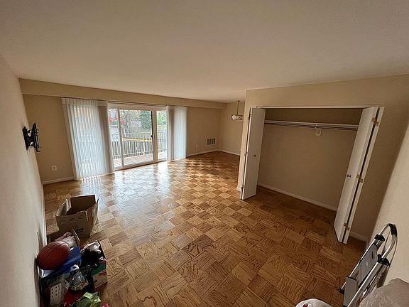 5th image of 4360 Lee Hwy APT 103