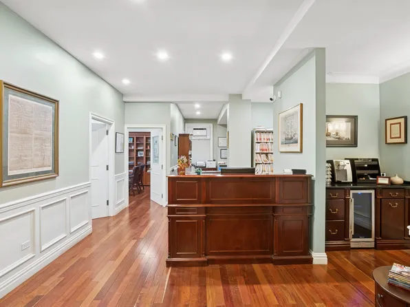1111 Park Avenue 1C image 1 of 6