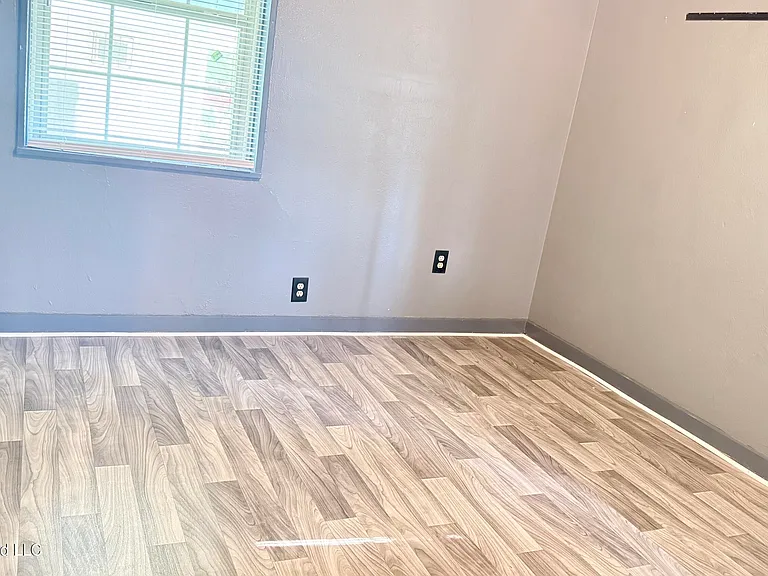 2904 Woodside Dr — Photo 20