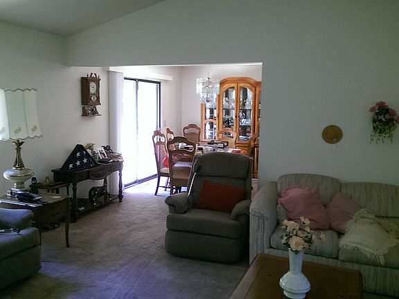 3rd image of 6820 Indian Creek Dr