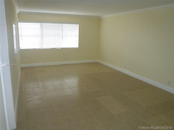 4th image of 2625 N Andrews Ave APT 212