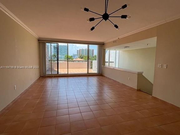 5th image of 363 Poinciana Dr #1124