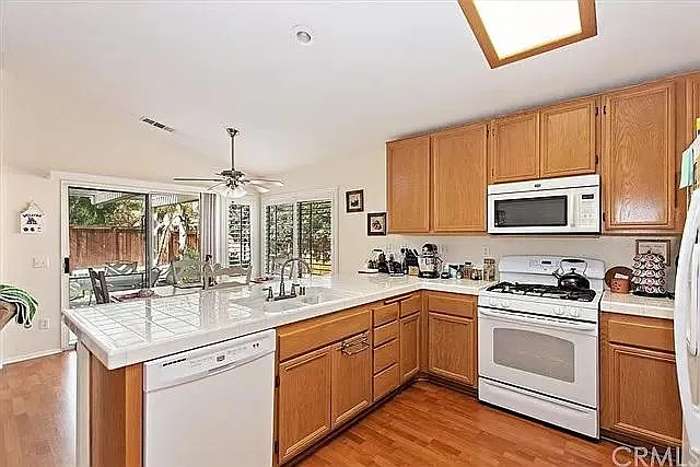 44725 Lorraine Dr — Photo 4