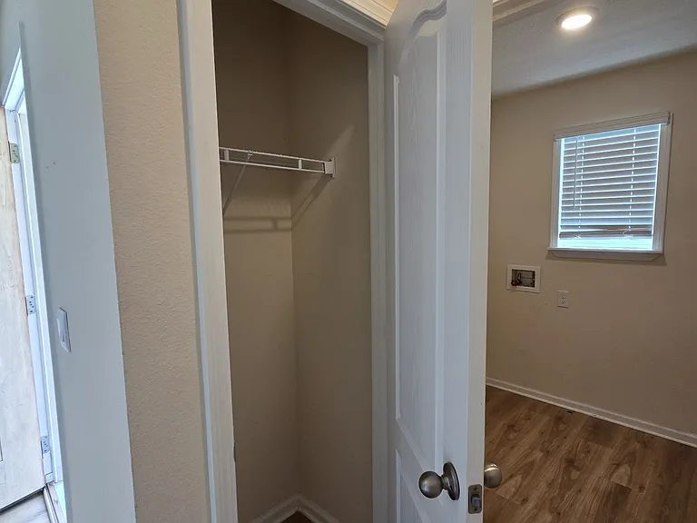152 Ashwood Cir — Photo 8