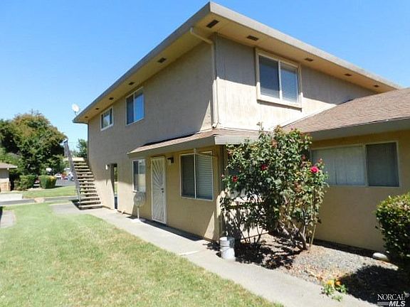 2nd image of 1967 Woodglen Ln APT 2