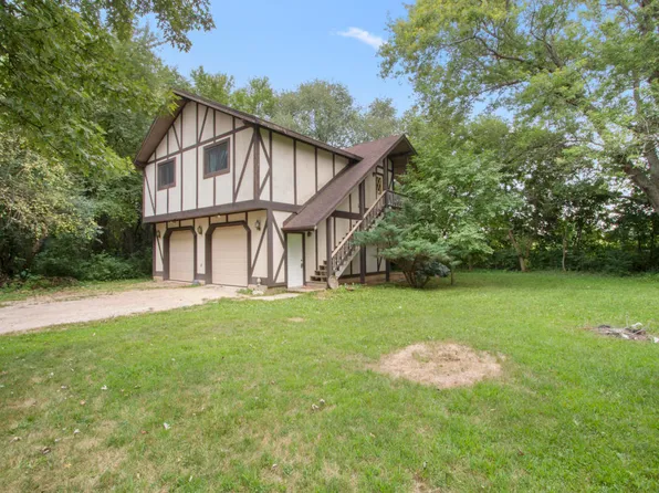 N1103 Wisconsin Rd, Genoa City, WI 53128