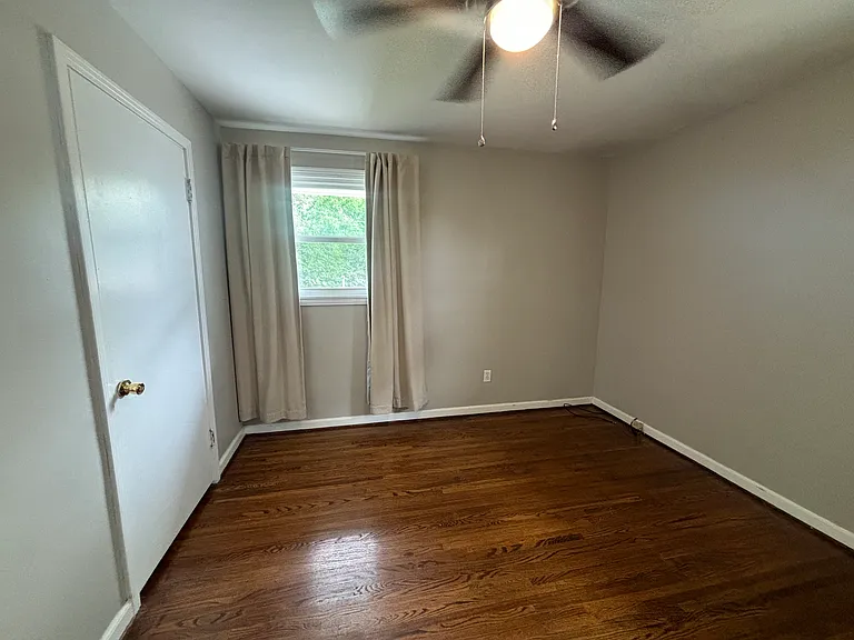 1027 Preston Dr #2 — Photo 8