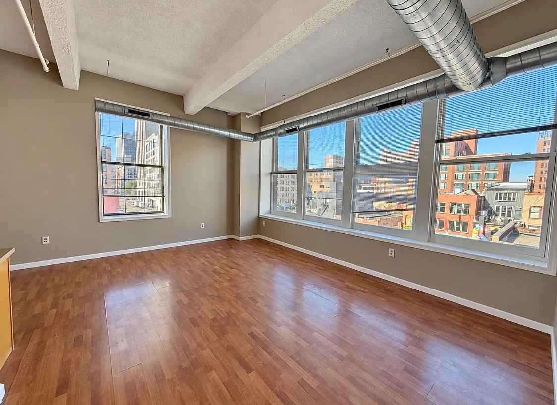 2 bed, $1,200 — Photo 1