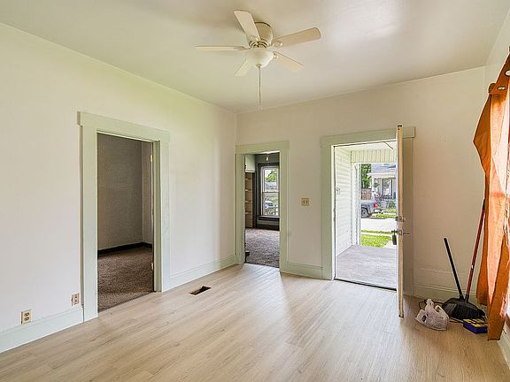 4th image of 630 Hulbert St