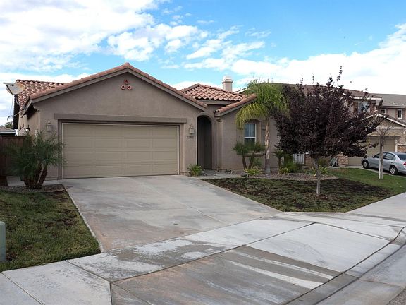 2nd image of 32805 Santa Cruz Way