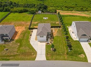 460 Altavista Dr, Clemmons, NC 27012