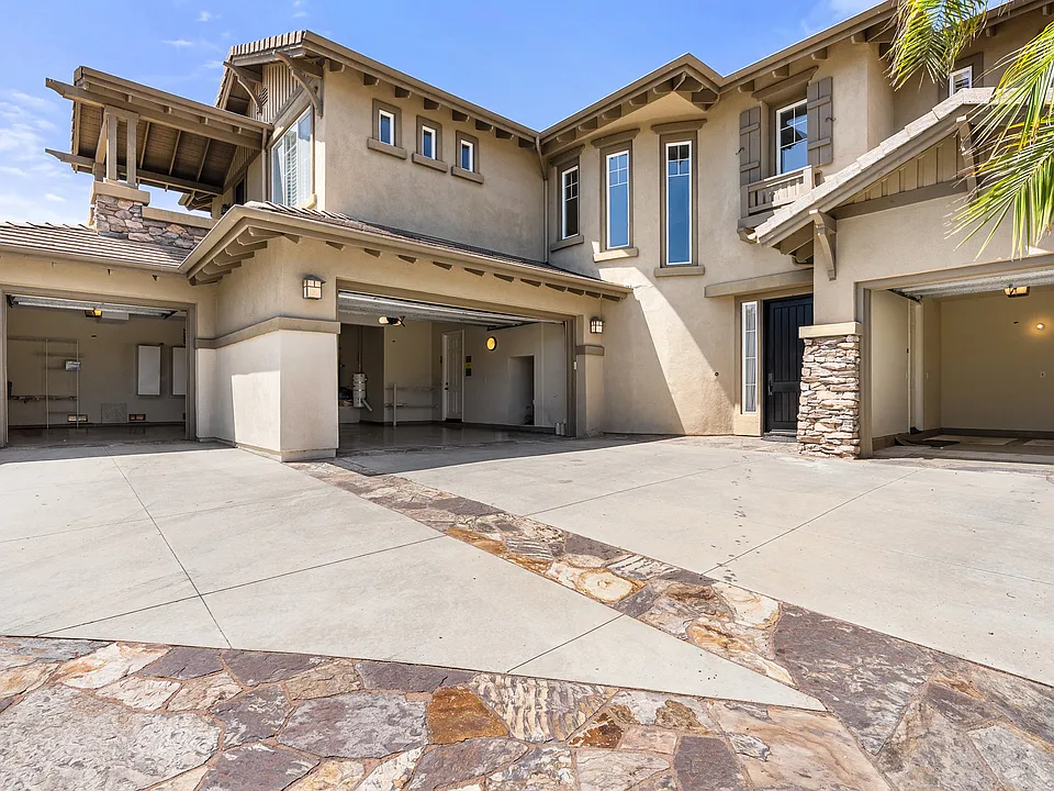 6301 Camino Marinero