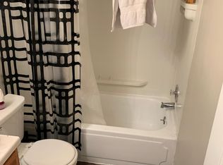 10045 S Plz APT 2, Omaha, NE 68127