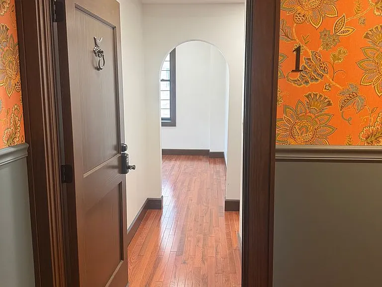 310 9 1/2 St — Photo 16