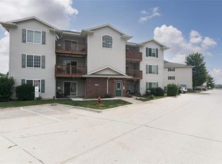 1000 Duchess Dr UNIT 1, Solon, IA 52333