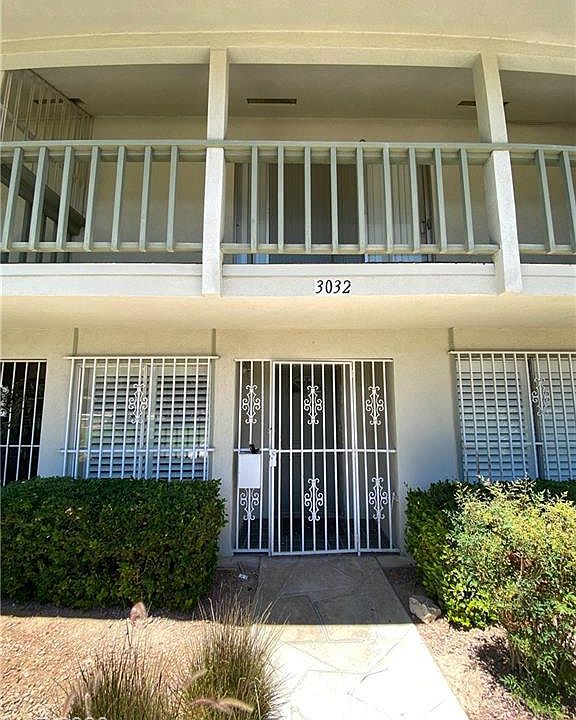 1st image of 3032 El Camino Ave