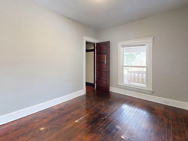 3865 W 16th St — Photo 11