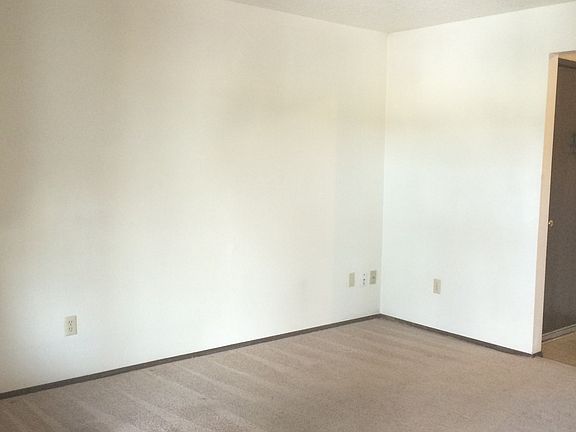 2nd image of 3021 S Orchard St APT 4