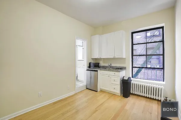 Rented by Bond New York | media 5