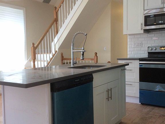 3rd image of 4453 Edson Ave