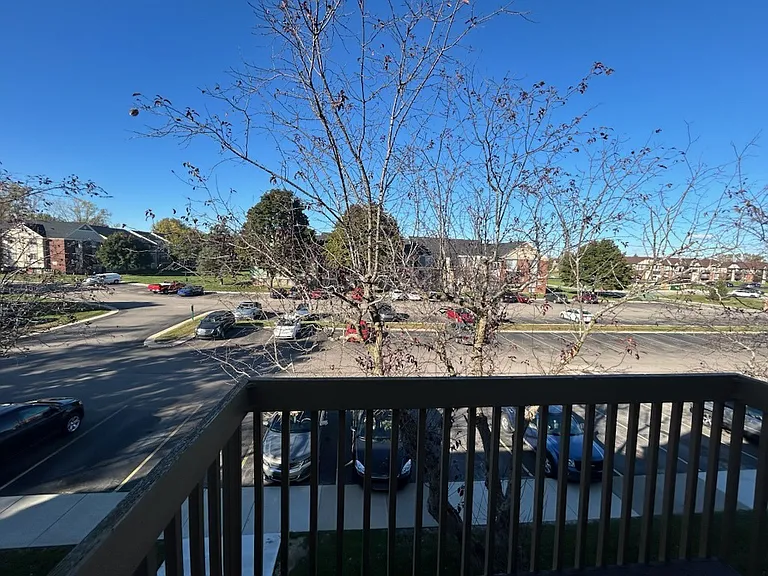 Charter Oaks Apartments — Photo 57