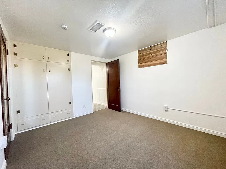 621 N Kimball Ave — Photo 5