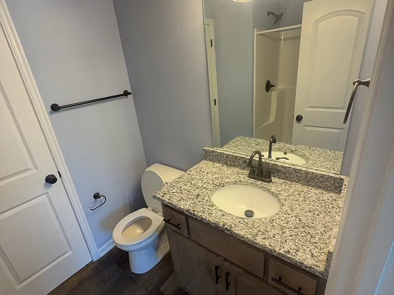 112 S McGee St — Photo 11
