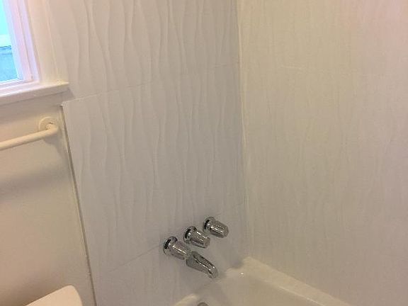 5th image of 310 Catalina Dr