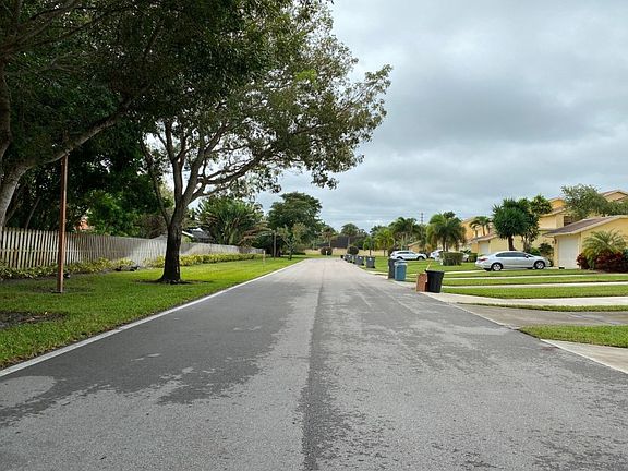 5th image of 1543 Woodbridge Lakes Cir