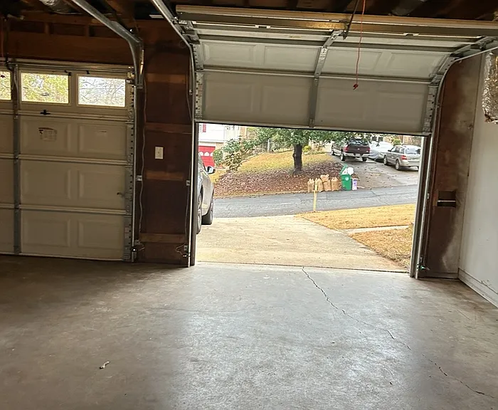 2330 Maryland Ct — Photo 17