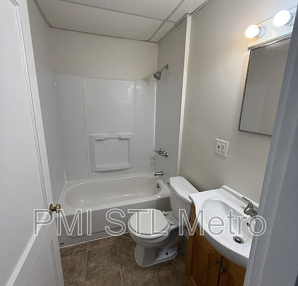 3885 Meramec St #203 — Photo 5