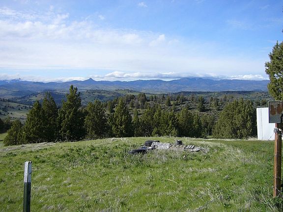 5th image of Grand View Rd