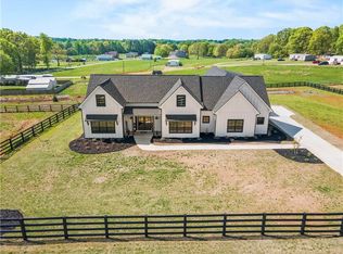 6130 Millwood Rd, Cumming, GA 30041