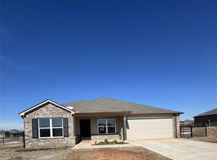 112 Starlight Dr, Shawnee, OK 74804