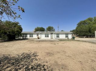 6001 Pryor Ln, Farmington, NM 87402