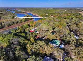 2738 SW Lowry St, Osceola, MO 64776