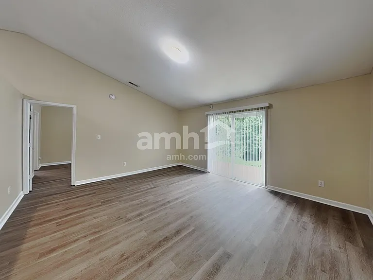 2438 Pinebark Dr — Photo 4
