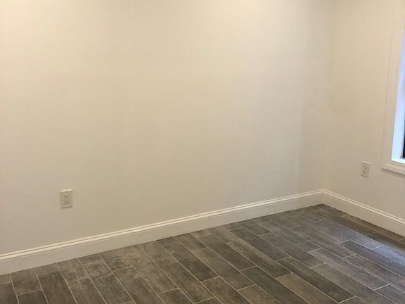 4th image of 24-17 Ditmars Blvd #1