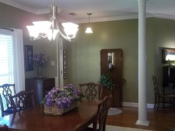 3rd image of 8244 Rosemont Dr