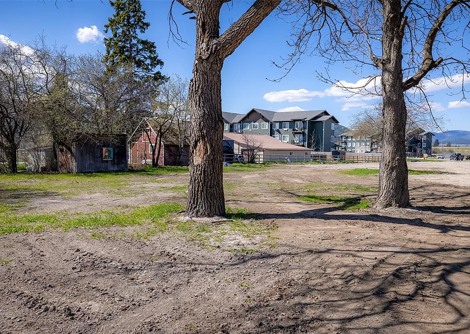 1st image of 30 Meridian Ct