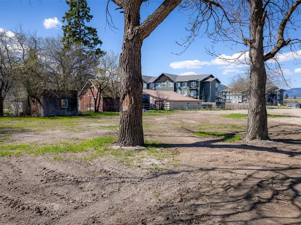 30 Meridian Ct, Kalispell, MT 59901
