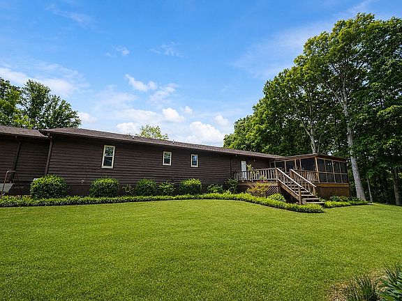 5th image of 120 Smith Rd
